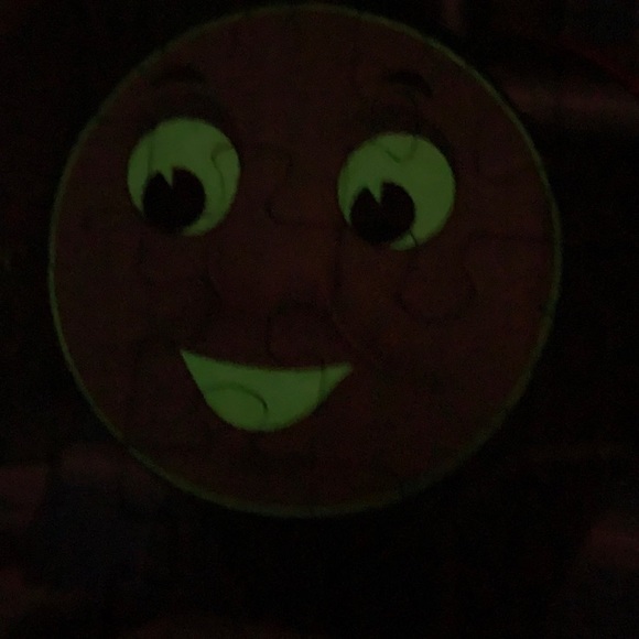 Ravensburger Thomas the Train Midnite ride Glow in the dark puzzle *READ* 2001 - Picture 3 of 12